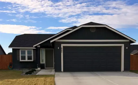 6202 Ochoco, Pasco, WA 99301 photo 1