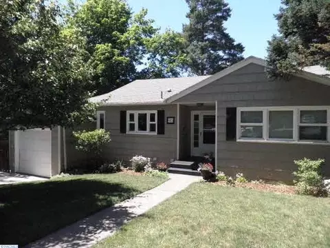 915 NW Fisk St, Pullman, WA 99163 photo 1