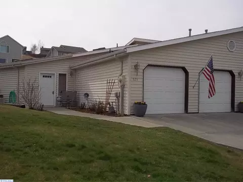 525 SW Barnes Ct, Pullman, WA 99163 photo 1