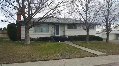2103 N 18th, Pasco, WA 99301 photo 1