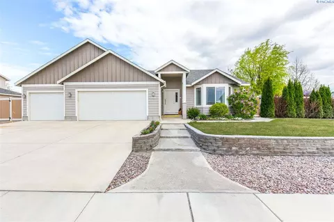5609 Springfield Dr, Pasco, WA 99301 photo 1