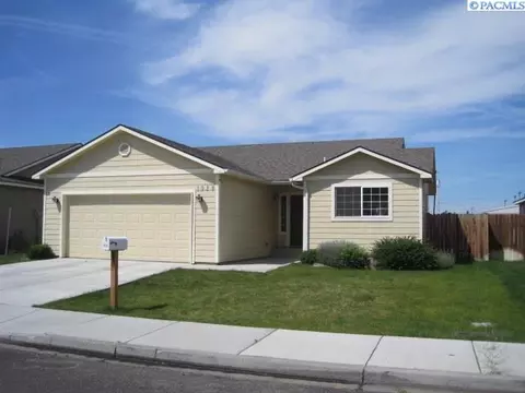 1028 S 5th Ave, Pasco, WA 99301 photo 1