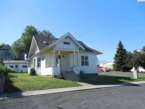 401 3rd St, Endicott, WA 99125 photo 1