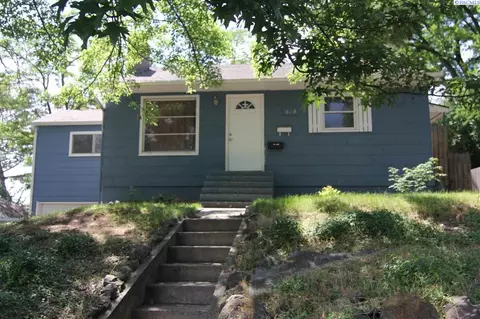 615 NW Gary St, Pullman, WA 99163 photo 1