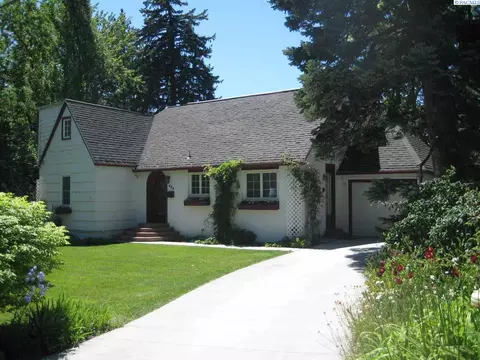 805 SE High St, Pullman, WA 99163 photo 1