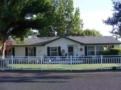 824 E Southview Ave, Colfax, WA 99111 photo 1