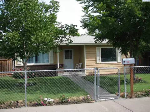1511 W Shoshone, Pasco, WA 99301 photo 1