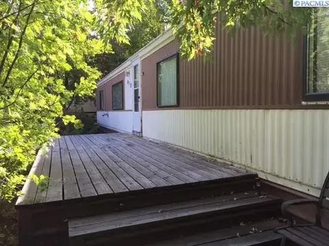 412 NW Park West Dr, Pullman, WA 99163 photo 1