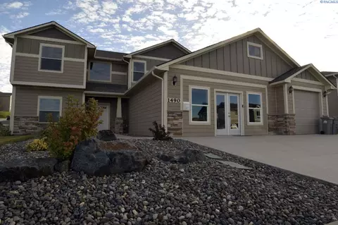 1490 SW Center St, Pullman, WA 99163 photo 1