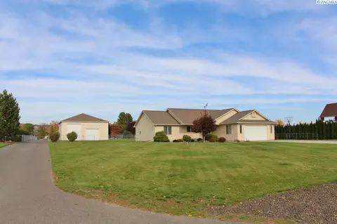 5603 W Dradie St, Pasco, WA 99301 photo 1