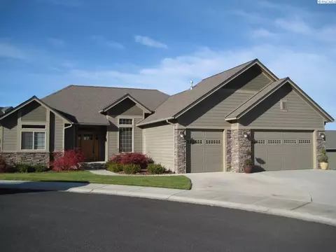 825 SW Blue Heron Ct, Pullman, WA 99163 photo 1