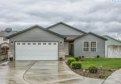 5404 Eisenhower, Pasco, WA 99301 photo 1