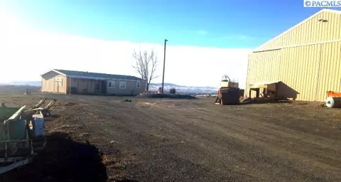 290 Moore Rd, Pasco, WA 99301 photo 1