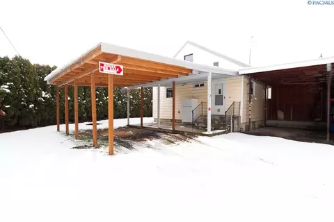 107 E 7th St, Colfax, WA 99111 photo 1