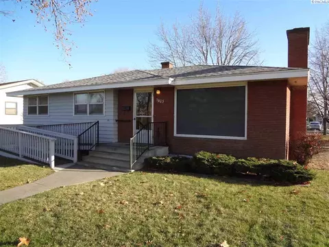 1903 N 19th Ave, Pasco, WA 99301 photo 1