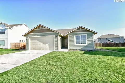 5902 Mandra Ln, Pasco, WA 99301 photo 1