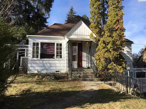 1025 NE B St, Pullman, WA 99163 photo 1