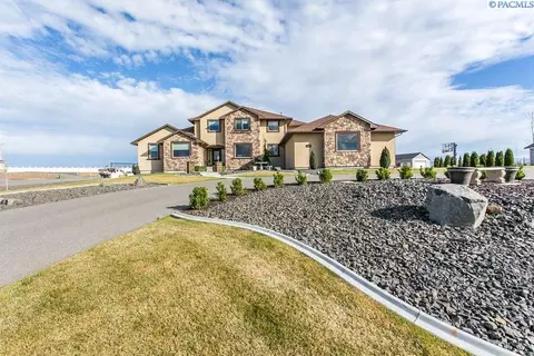 7617 Pheasant Ln, Pasco, WA 99301 photo 1