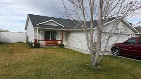 1016 N Beech, Pasco, WA 99301 photo 1
