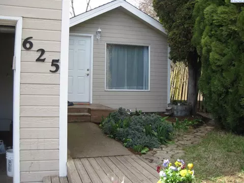 625 SW Winter Cir, Pullman, WA 99163 photo 1