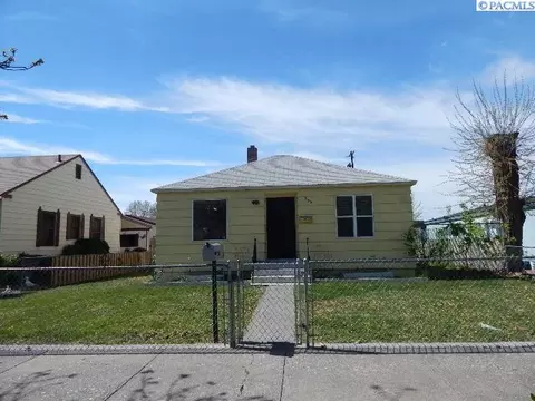 536 N 9th Ave, Pasco, WA 99301 photo 1