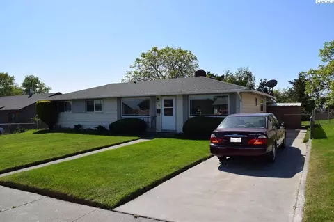 716 W Jay St, Pasco, WA 99301 photo 1