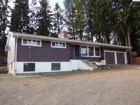 1225 NW Davis Way, Pullman, WA 99163 photo 1