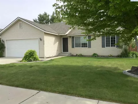 8708 Lancaster Dr, Pasco, WA 99301 photo 1
