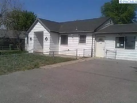 4809 W Bumpaous Rd, Pasco, WA 99301 photo 1