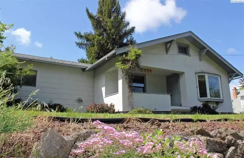 324 E James St, Colfax, WA 99111 photo 1