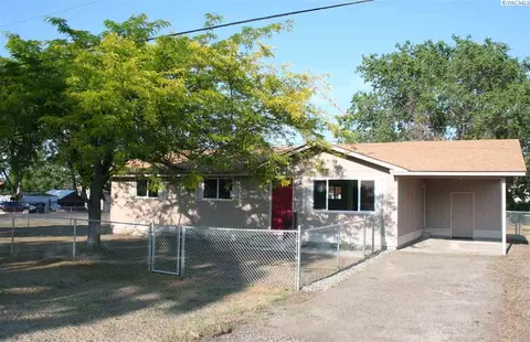 46 Third Ave, Burbank, WA 99323 photo 1