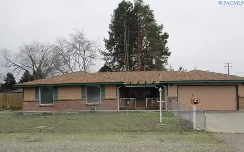 4320 W Agate, Pasco, WA 99301 photo 1