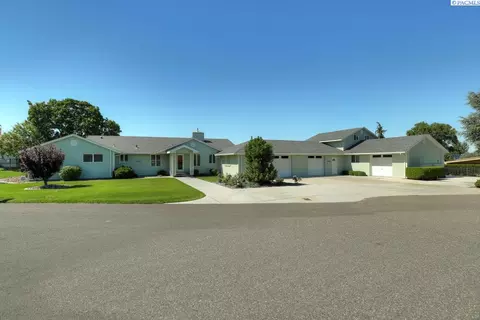 4620 W River Blvd, Pasco, WA 99301 photo 1
