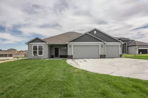 5006 Pinehurst, Pasco, WA 99301 photo 1