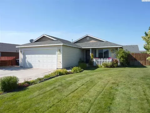 9407 Percheron Dr, Pasco, WA 99301 photo 1