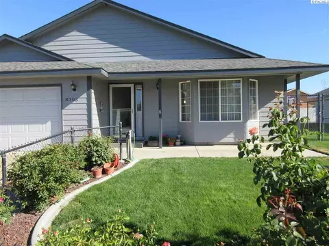8303 Orcas Dr, Pasco, WA 99301 photo 1