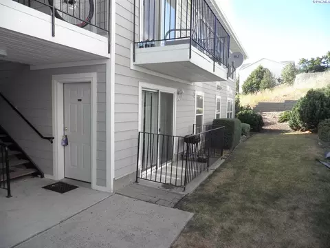 1645 NE Merman #A203, Pullman, WA 99163 photo 1
