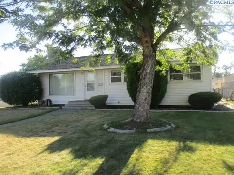 1904 N 18th Ave, Pasco, WA 99301 photo 1