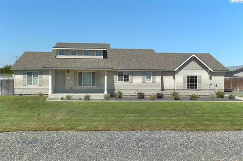 6717 W Wernett Rd, Pasco, WA 99301 photo 1