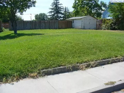 516 E 3rd, Kennewick, WA 99337 photo 1