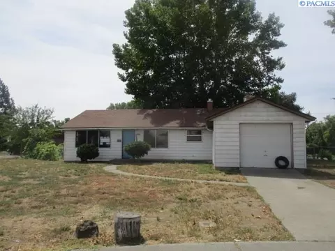 1806 N 13th Ave, Pasco, WA 99301 photo 1
