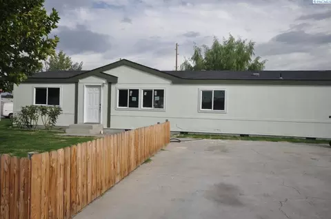 1031 S 5th Ave, Pasco, WA 99301 photo 1