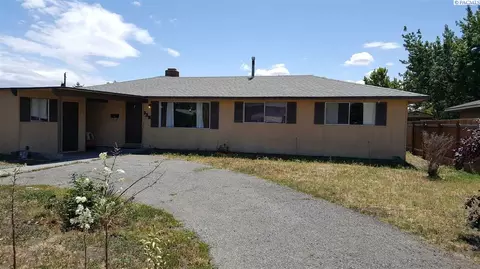 728 W Jay St, Pasco, WA 99301 photo 1