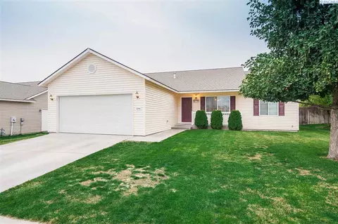 5204 Bakerloo Ln, Pasco, WA 99301 photo 1