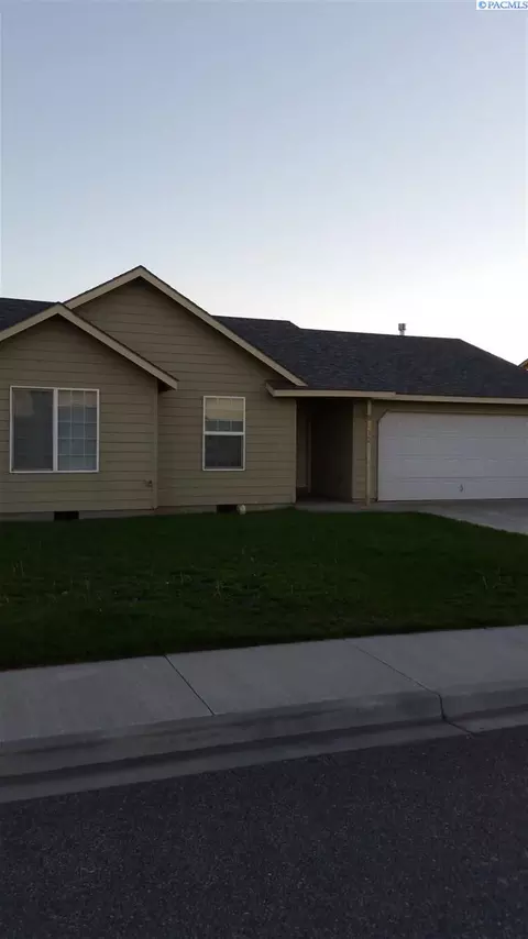 8612 Stutz, Pasco, WA 99301 photo 1