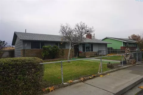 2116 N 8th, Pasco, WA 99301 photo 1