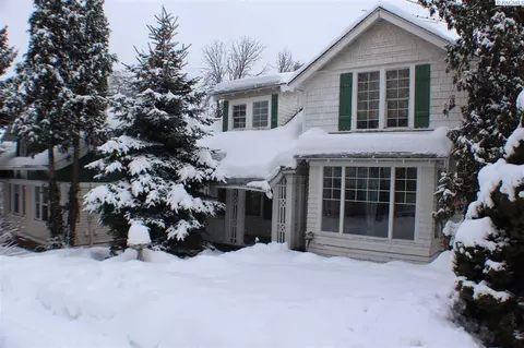 327 W Main St, Pullman, WA 99163 photo 1