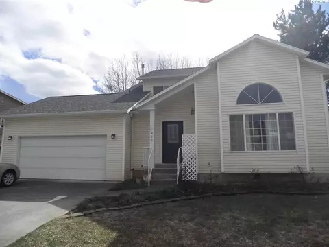 415 NW Robert St, Pullman, WA 99163 photo 1