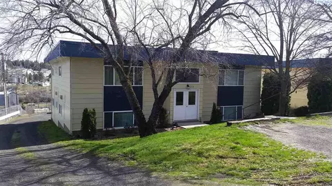 215 NW Tingley Ct, Pullman, WA 99163 photo 1