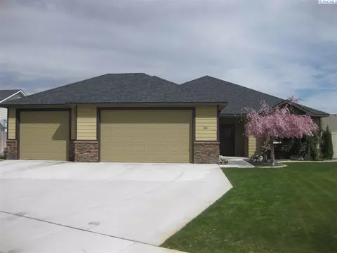 4611 Laredo, Pasco, WA 99301 photo 1